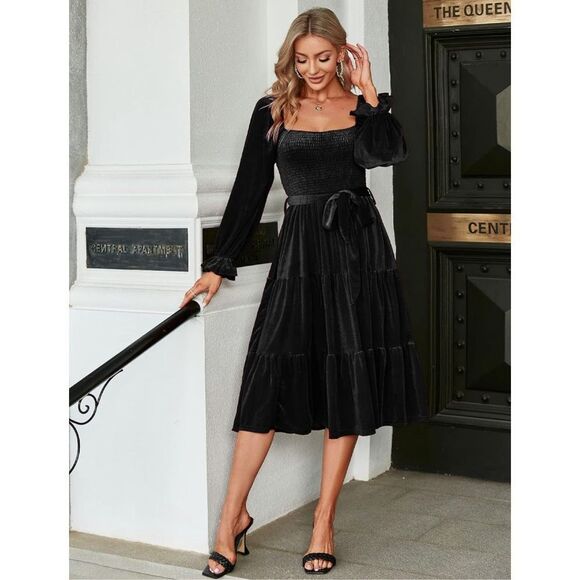 Elegant Black Velvet Mini Dress - Picture 2 of 5